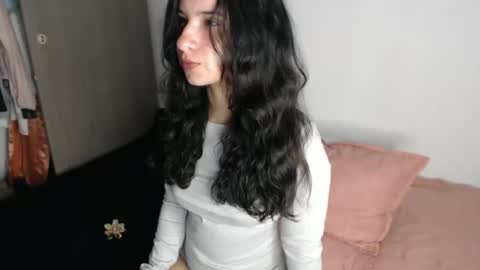 Snapshot of _abrill_20 chatting on November 2, 2025, 4:26 am _abrill_20 online show from November 2, 2025, 4:26 am