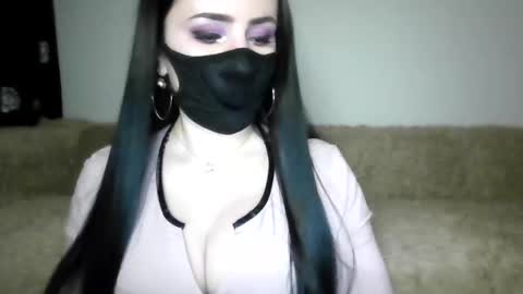 Snapshot of _adela_c chatting on January 3, 2025, 3:44 pm Adela online show from January 3, 2025, 3:44 pm