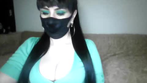 Snapshot of _adela_c chatting on January 29, 2025, 6:18 pm Adela online show from January 29, 2025, 6:18 pm