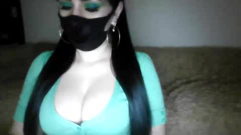 Snapshot of _adela_c chatting on January 29, 2025, 9:28 pm Adela online show from January 29, 2025, 9:28 pm