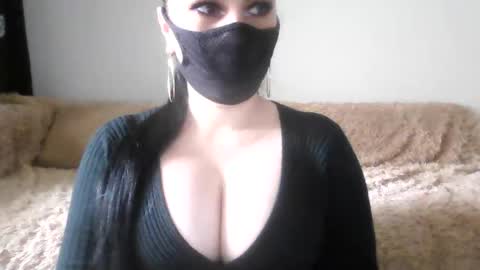 Snapshot of _adela_c chatting on May 10, 2026, 2:44 pm Adela online show from May 10, 2026, 2:44 pm