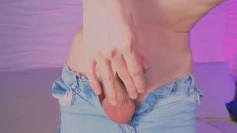 adrian online show from November 14, 2025, 5:06 am