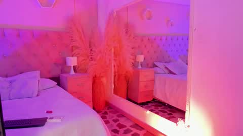 Agatha online show from December 14, 2025, 9:03 am