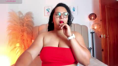 _aithanaa_ online show from September 13, 2025, 7:02 pm