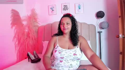 _aithanaa_ online show from November 7, 2025, 7:25 pm