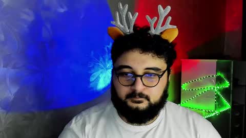 Snapshot of _alan_bear_ chatting on December 15, 2024, 6:37 pm Alan online show from December 15, 2024, 6:37 pm