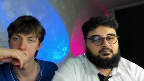 Snapshot of _alan_bear_ chatting on January 4, 2025, 9:09 pm Alan online show from January 4, 2025, 9:09 pm