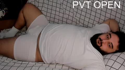 Snapshot of _alan_bear_ chatting on March 5, 2025, 8:21 pm Alan online show from March 5, 2025, 8:21 pm