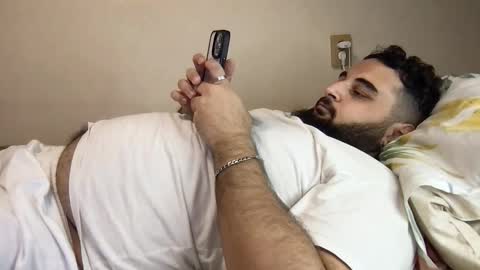 Snapshot of _alan_bear_ chatting on September 14, 2025, 4:39 pm Alan online show from September 14, 2025, 4:39 pm