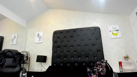 _alana_johnson online show from May 16, 2026, 1:24 am