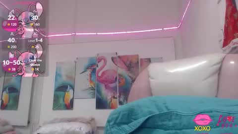 _alegriamartinez_ online show from September 12, 2025, 9:04 pm