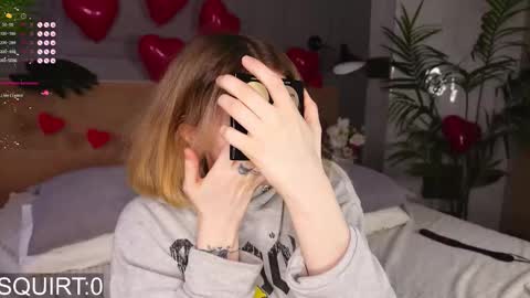 Snapshot of _aleksa chatting on February 12, 2026, 6:30 am Alexa online show from February 12, 2026, 6:30 am