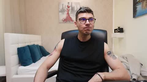 Alex online show from October 30, 2025, 3:30 am