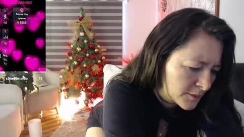 _alice_horny_ online show from December 4, 2025, 3:32 pm