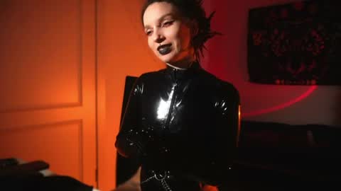 Snapshot of _alicemorrison_ chatting on June 17, 2026, 5:36 pm Alice Morrison Mistress Datura online show from June 17, 2026, 5:36 pm