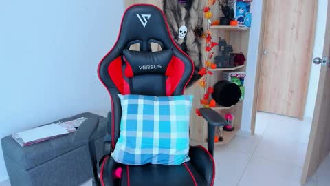 AMANDA online show from October 23, 2025, 5:01 pm