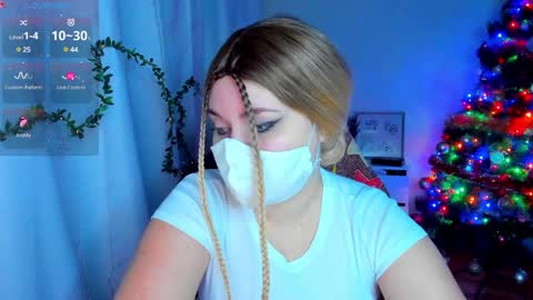 Amy NO NUDE MODEL online show from January 3, 2025, 1:14 pm