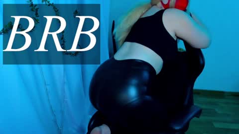 Amy NO NUDE MODEL online show from January 18, 2025, 12:04 pm