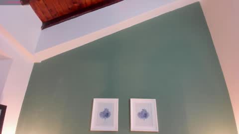 Ana Victoria online show from November 28, 2025, 6:21 pm