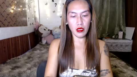 Pearl  online show from February 3, 2025, 12:57 pm