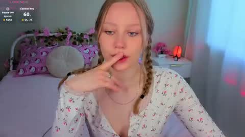 Snapshot of _angelblaze chatting on July 14, 2026, 5:23 am _angelblaze online show from July 14, 2026, 5:23 am