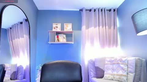 Snapshot of _anna_maria chatting on July 17, 2026, 7:19 pm online show from July 17, 2026, 7:19 pm