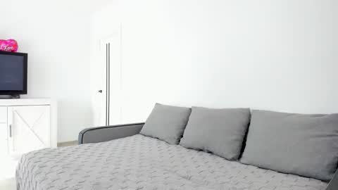 Anna online show from March 24, 2026, 12:21 pm