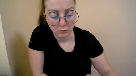 Anna online show from January 28, 2025, 1:49 pm