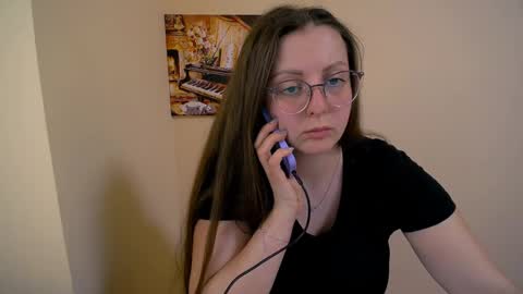 Anna online show from March 12, 2025, 10:37 am