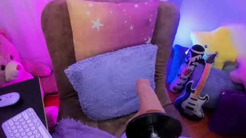 _antonella_dreams online show from February 19, 2026, 12:01 pm