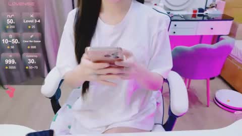 Snapshot of _aria_moonie chatting on August 1, 2026, 7:07 am _aria_moonie online show from August 1, 2026, 7:07 am