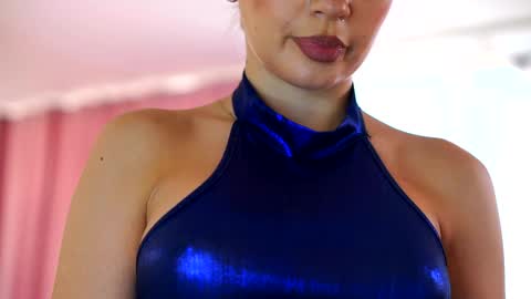 Snapshot of _arielle chatting on January 9, 2025, 12:19 pm Arielle online show from January 9, 2025, 12:19 pm