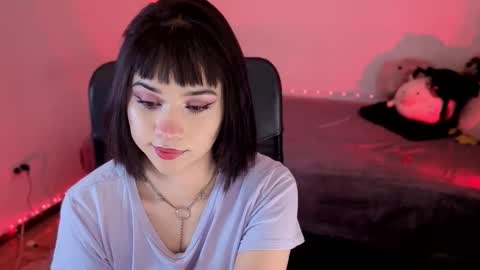 Aria online show from October 17, 2025, 11:40 pm