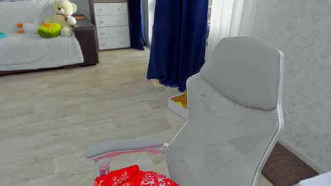 Arina online show from October 16, 2025, 11:00 am