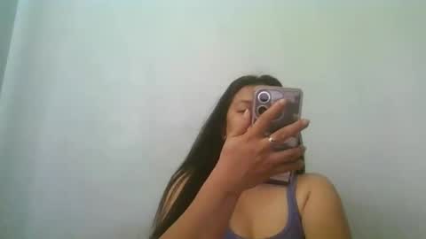 _asianlove online show from March 8, 2026, 4:49 am