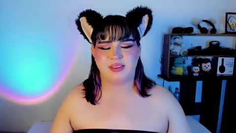 independent model atalaya online show from February 23, 2025, 11:33 am