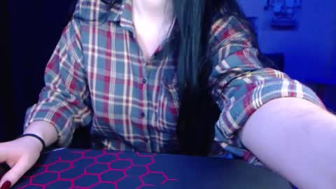 Tiffany online show from November 24, 2025, 12:10 am