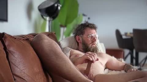 _beard_and_tattoo_ online show from March 17, 2026, 1:36 pm