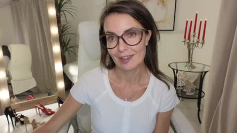 Beylly online show from December 7, 2024, 5:48 am