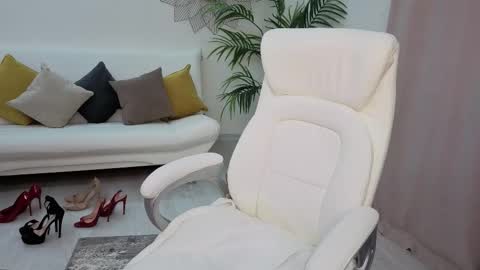 Beylly online show from January 5, 2026, 5:27 pm