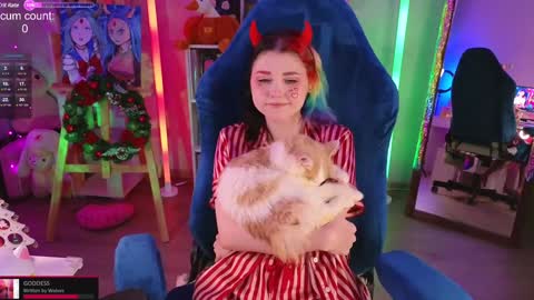 Snapshot of _biscuitty chatting on December 18, 2024, 8:14 pm Alice .. online show from December 18, 2024, 8:14 pm