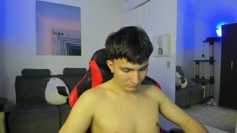 Snapshot of _blakee chatting on January 19, 2025, 3:08 am B L A K E online show from January 19, 2025, 3:08 am