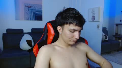 Snapshot of _blakee chatting on February 3, 2025, 10:32 pm B L A K E online show from February 3, 2025, 10:32 pm