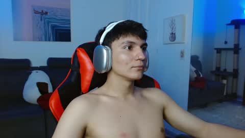 Snapshot of _blakee chatting on February 4, 2025, 7:07 am B L A K E online show from February 4, 2025, 7:07 am