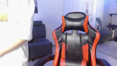 Snapshot of _blakee chatting on February 26, 2025, 11:15 pm B L A K E online show from February 26, 2025, 11:15 pm