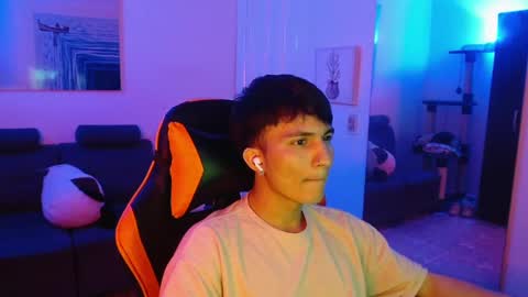 Snapshot of _blakee chatting on March 4, 2025, 6:37 am B L A K E online show from March 4, 2025, 6:37 am