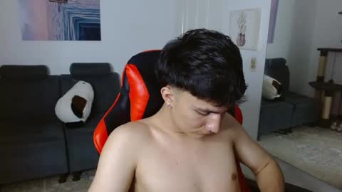 Snapshot of _blakee chatting on March 12, 2025, 5:13 am B L A K E online show from March 12, 2025, 5:13 am