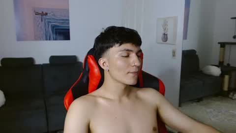 Snapshot of _blakee chatting on March 12, 2025, 8:52 pm B L A K E online show from March 12, 2025, 8:52 pm