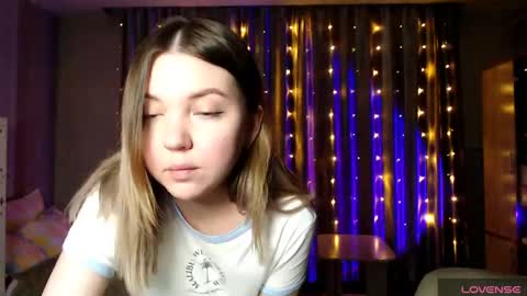 Snapshot of _blonde_barbie_ chatting on June 5, 2026, 5:29 pm Elizabeth online show from June 5, 2026, 5:29 pm