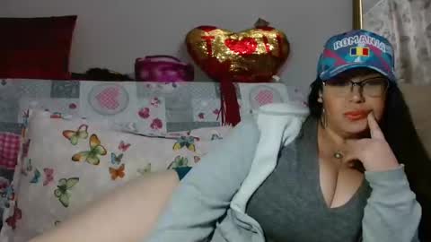 KHALEESI online show from December 8, 2024, 2:39 am